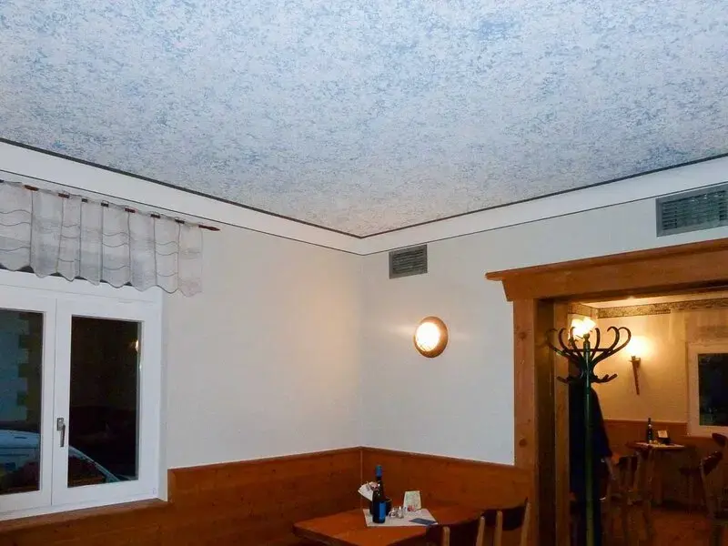 Neue Wand- und Deckengestaltung in Gundelsheim Neue Wand- und Deckengestaltung in Gundelsheim
