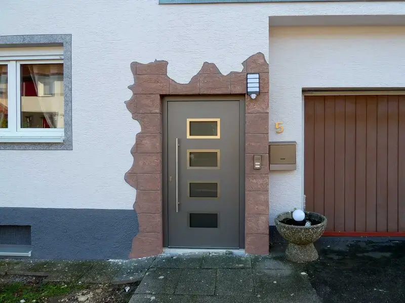 Neuer Anstrich für Einfamilienhaus Stellenangebot Maler & Stuckateur